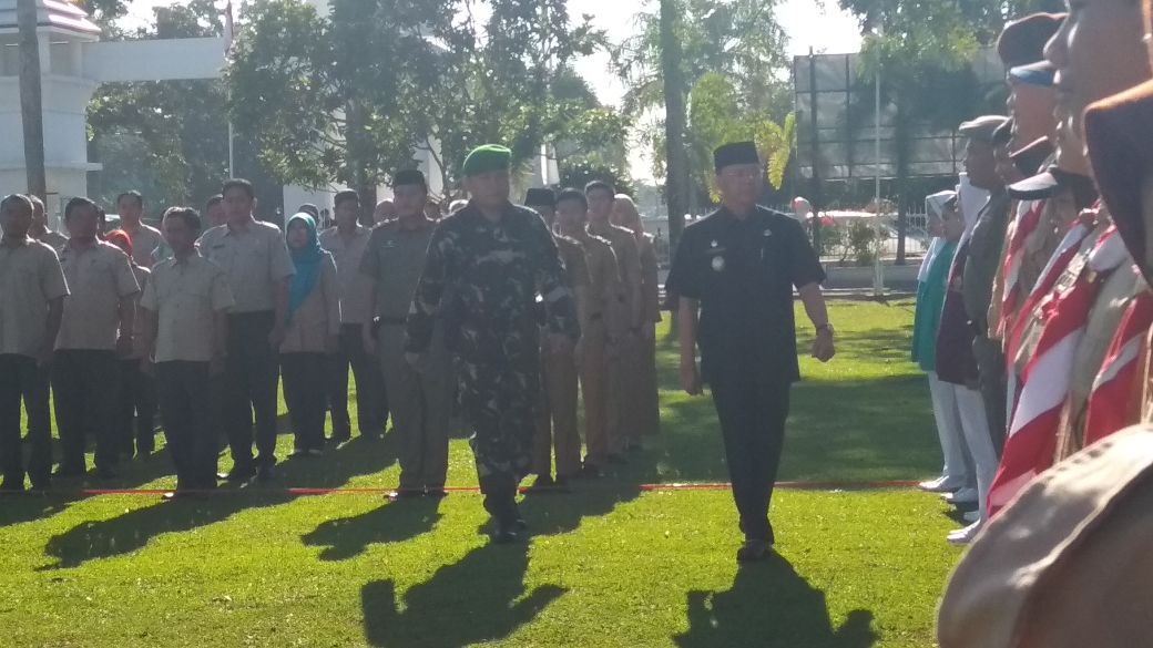 saat mengecek pelaksanaan upacara penutupan Fasifik patnership 2018