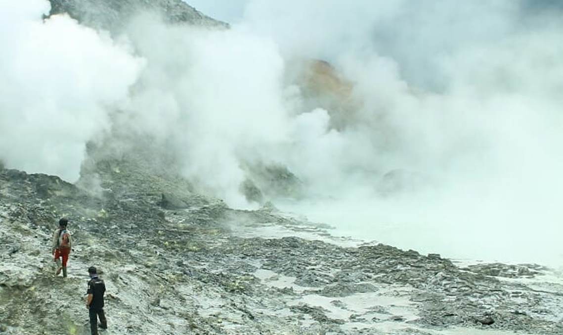 Kawah Gunung Patah