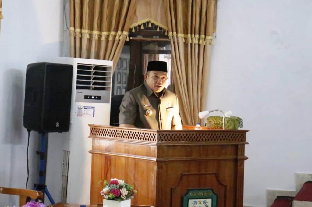Bupati Seluma Erwin Octavian