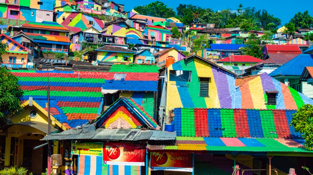 kampung pelangi
