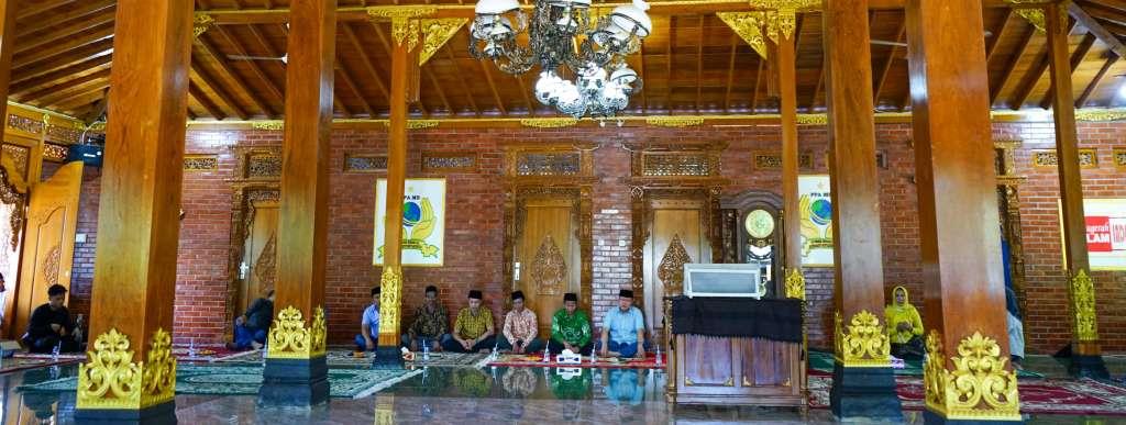 rumah joglo