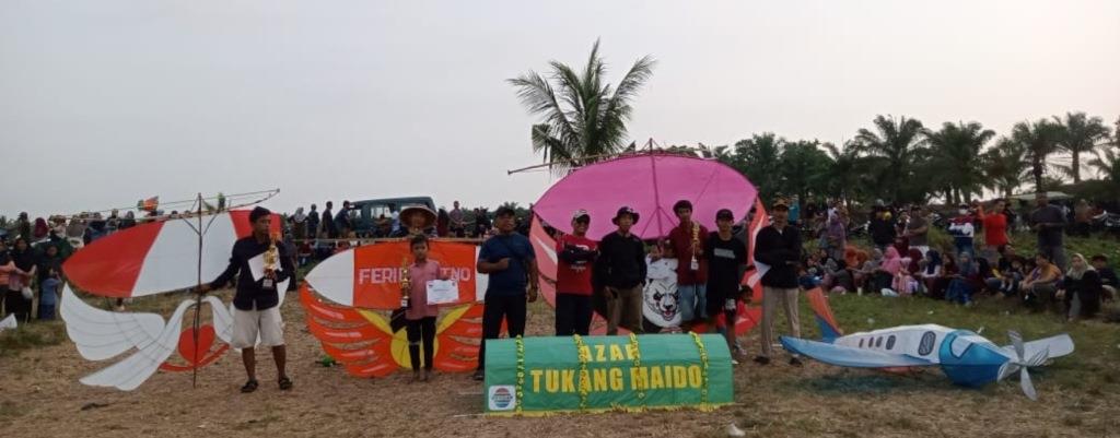 lomba layang layang